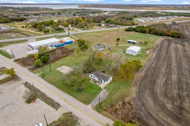 an aerial view of ocean residential house with outdoor space