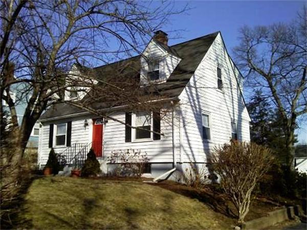 11 Hillcrest Road Framingham, MA 01702 - Photo 1 of 12 Gallery Image 1