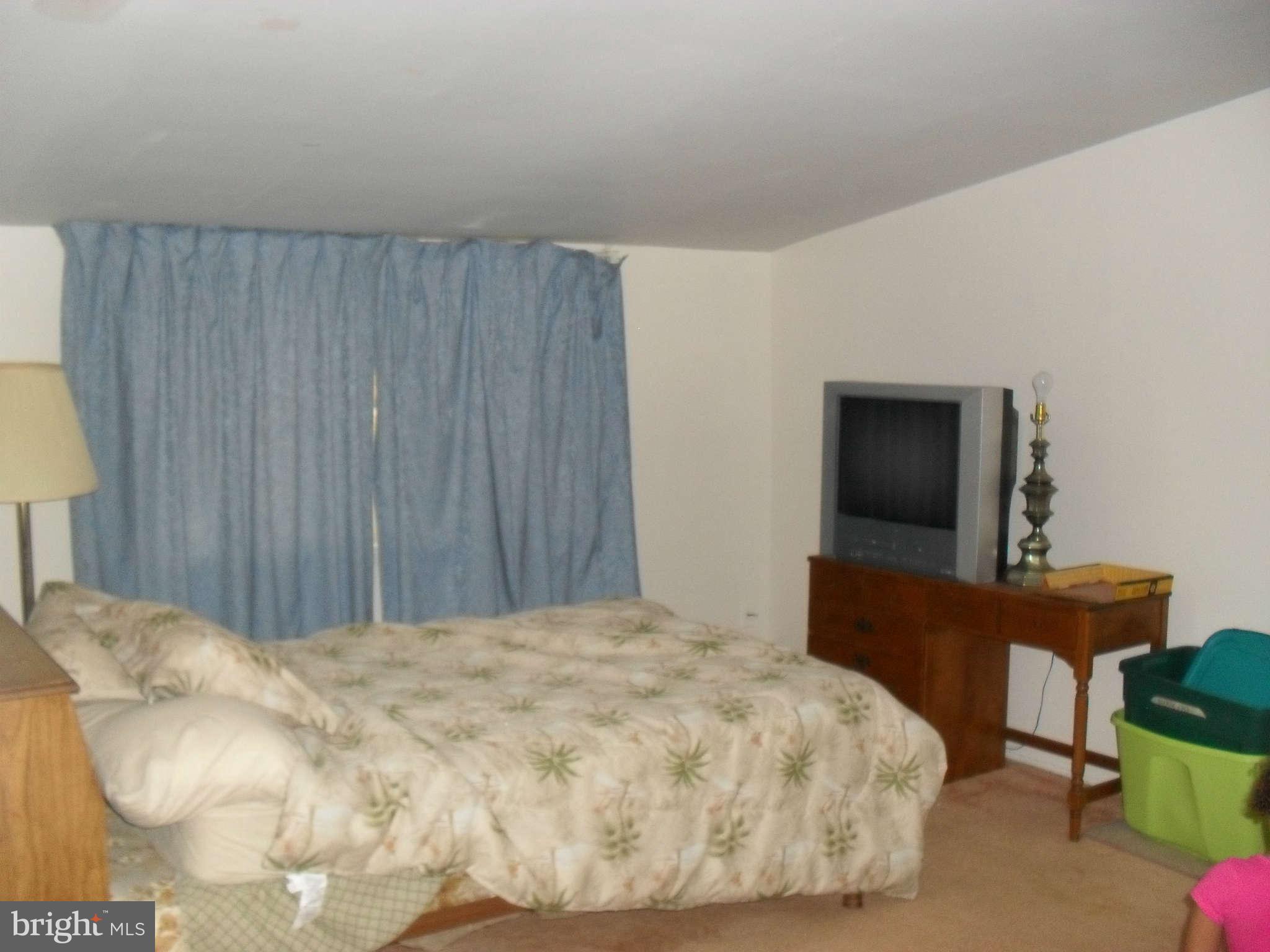 7101 Chamberlain Road Baltimore, MD 21244 - Photo 14 of 18 Bedroom