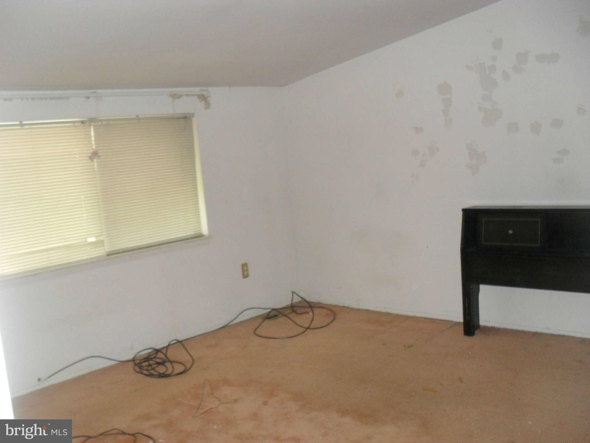 7101 Chamberlain Road Baltimore, MD 21244 - Photo 15 of 18 Bedroom