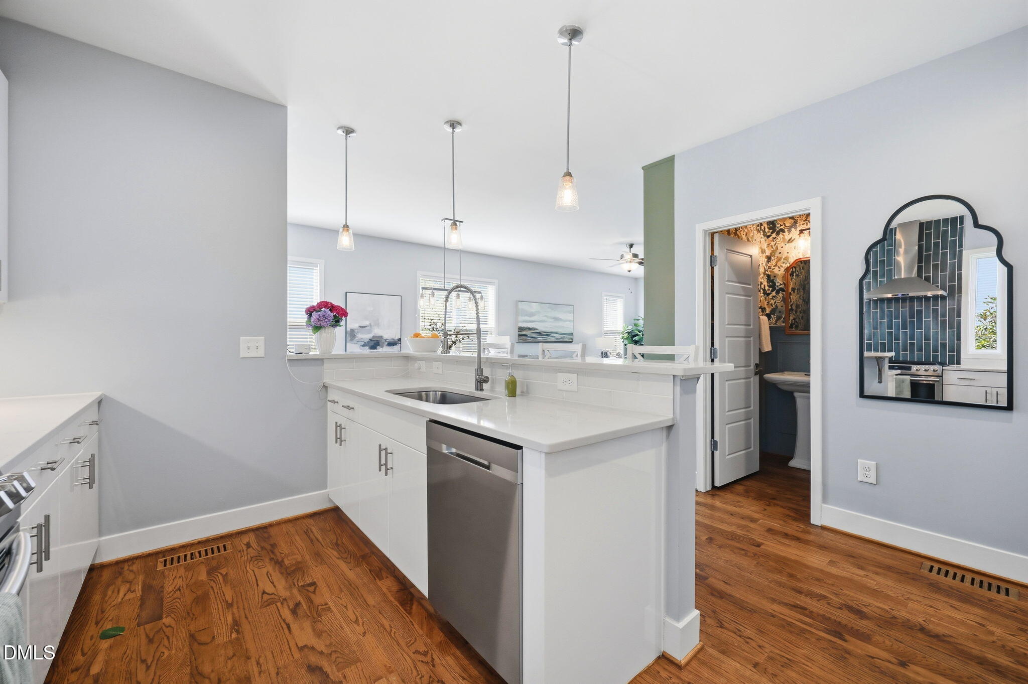 533 Bragg Street Raleigh, NC 27601 - Photo 14 of 33 19-web-or-mls-IMG_2896
