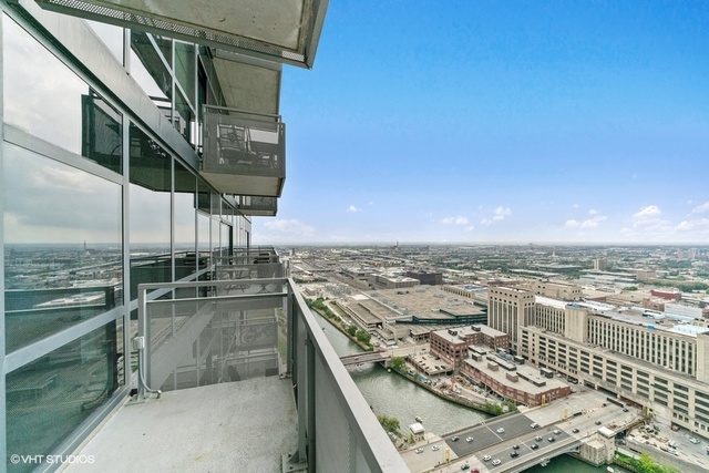 235 West Van Buren Street, Unit 3314 Chicago, IL 60607 - Photo 20 of 29 a view of city from balcony