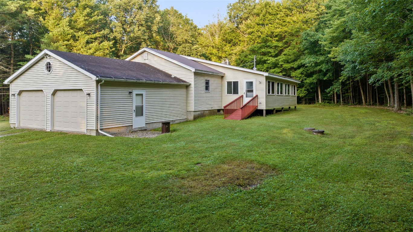 1835 Dutchtown Road Endicott, NY 13760 - Photo 7 of 31 Gallery Image 7