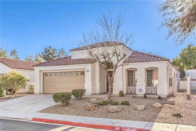 $2,450 | 1851 Vista Pointe Avenue, Henderson, NV 89012
