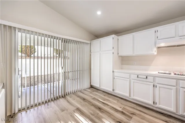 $2,450 | 1851 Vista Pointe Avenue, Henderson, NV 89012