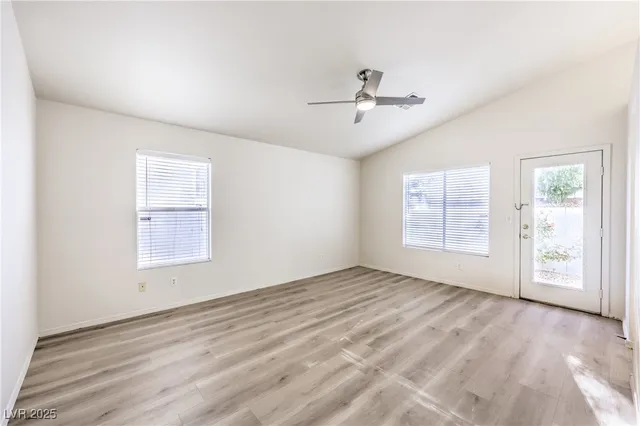 $2,450 | 1851 Vista Pointe Avenue, Henderson, NV 89012