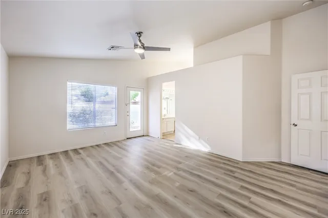 $2,450 | 1851 Vista Pointe Avenue, Henderson, NV 89012