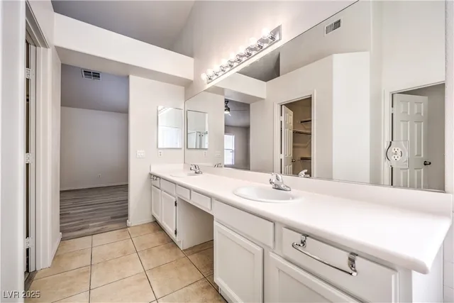 $2,450 | 1851 Vista Pointe Avenue, Henderson, NV 89012