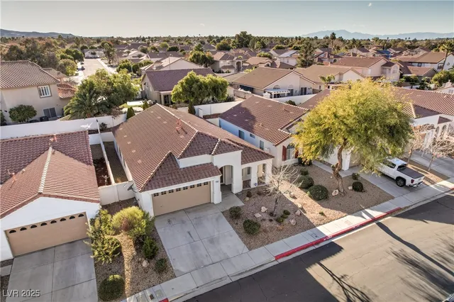 $2,450 | 1851 Vista Pointe Avenue, Henderson, NV 89012