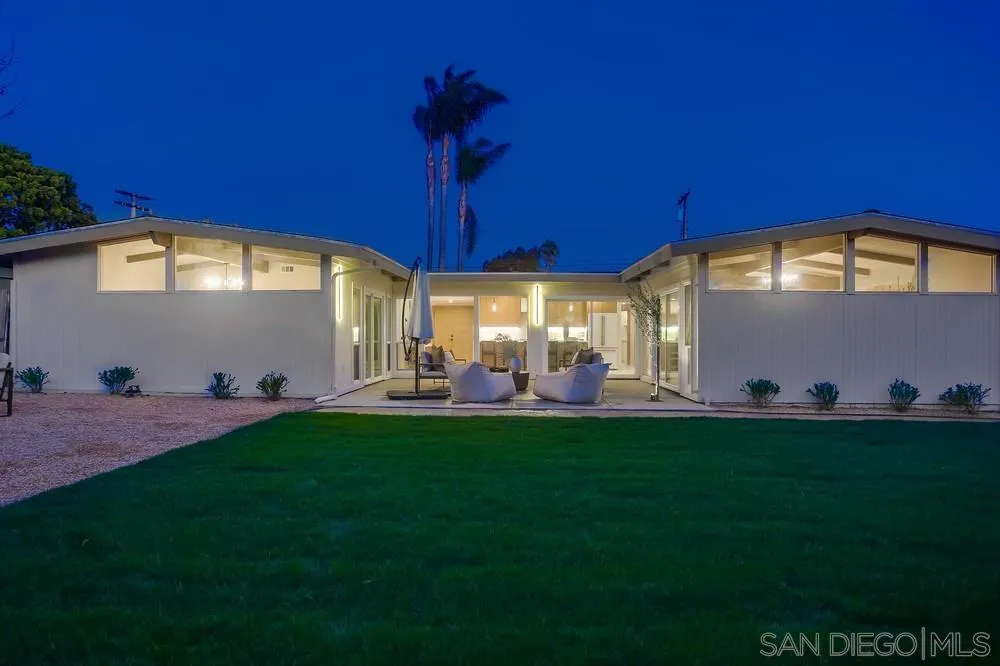 5878 Soledad Road La Jolla, CA 92037 - Photo 11 of 74