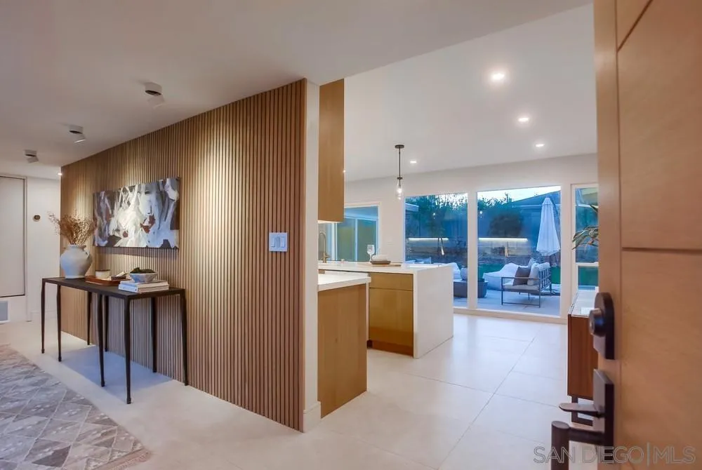 5878 Soledad Road La Jolla, CA 92037 - Photo 13 of 74