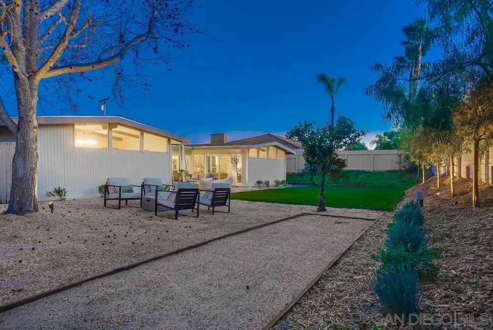 5878 Soledad Road La Jolla, CA 92037 - Photo 9 of 74