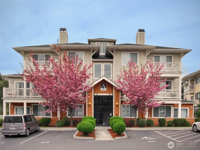 $1,675 | 564 225th Lane Northeast, Unit A102, Sammamish, WA 98074
