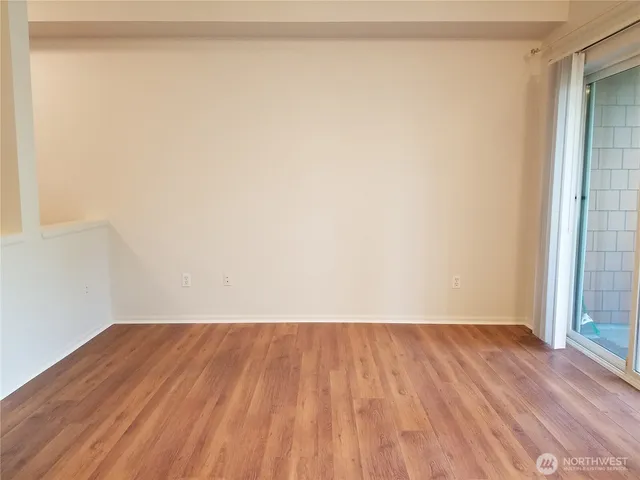 $1,675 | 564 225th Lane Northeast, Unit A102, Sammamish, WA 98074