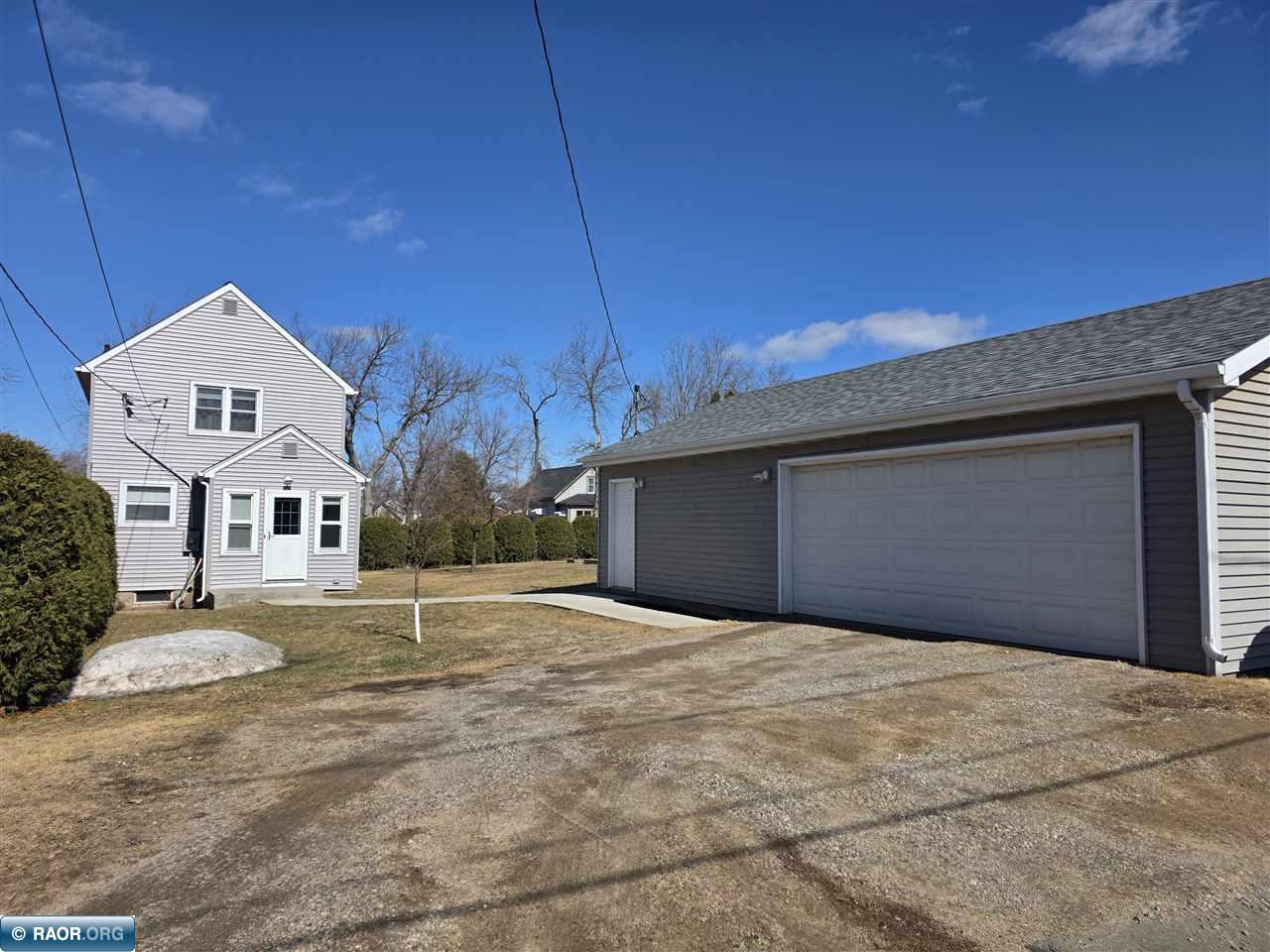 816 14th Street North Virginia, MN 55792 - Photo 5 of 36