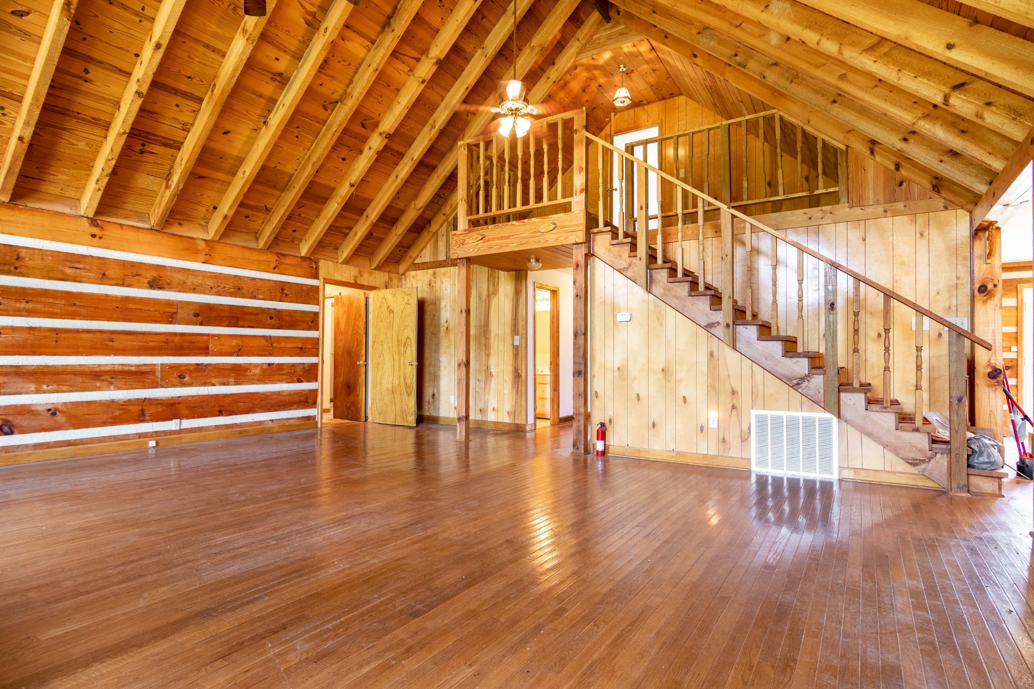 6323 Bethlehem Road Springfield, TN 37172 - Photo 16 of 30 a view of an entryway with wooden floor