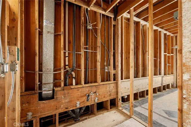 a view of an outdoor kitchen