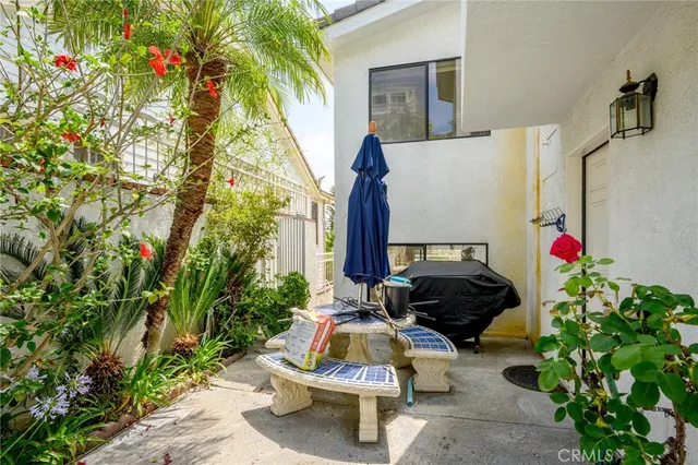 $2,050,000 | 3323 Barnes Circle, Glendale, CA 91208