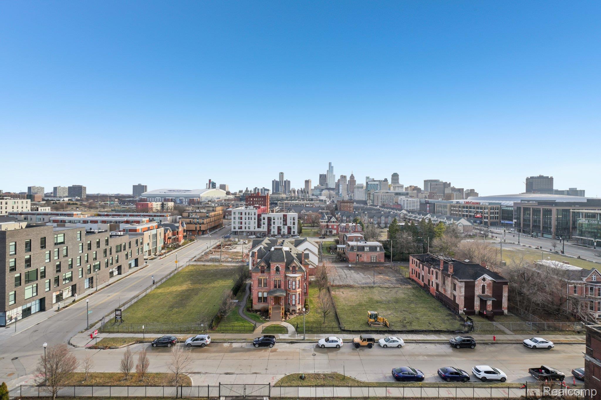 2915 John R Street Detroit, MI 48201 - Photo 27 of 30 Aerial view of skyline