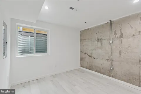 a view of bathroom with shower