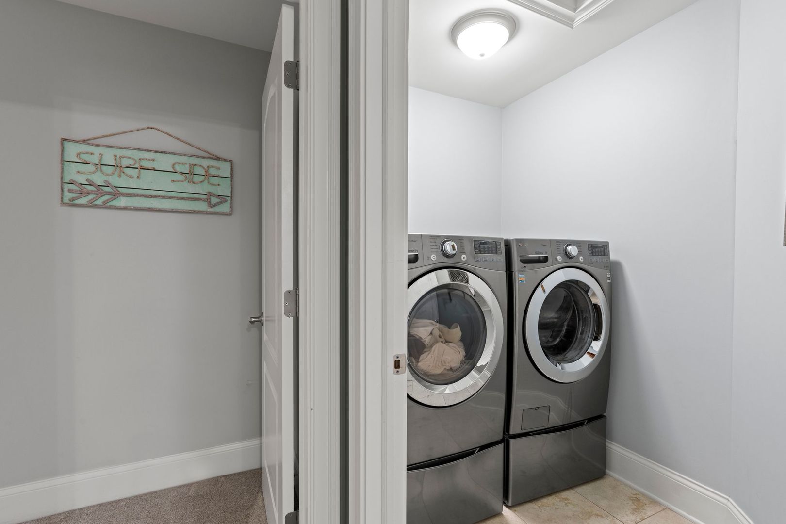 106 Forest View Drive Lake Bluff, IL 60044 - Photo 30 of 56 a utility room with dryer and washer