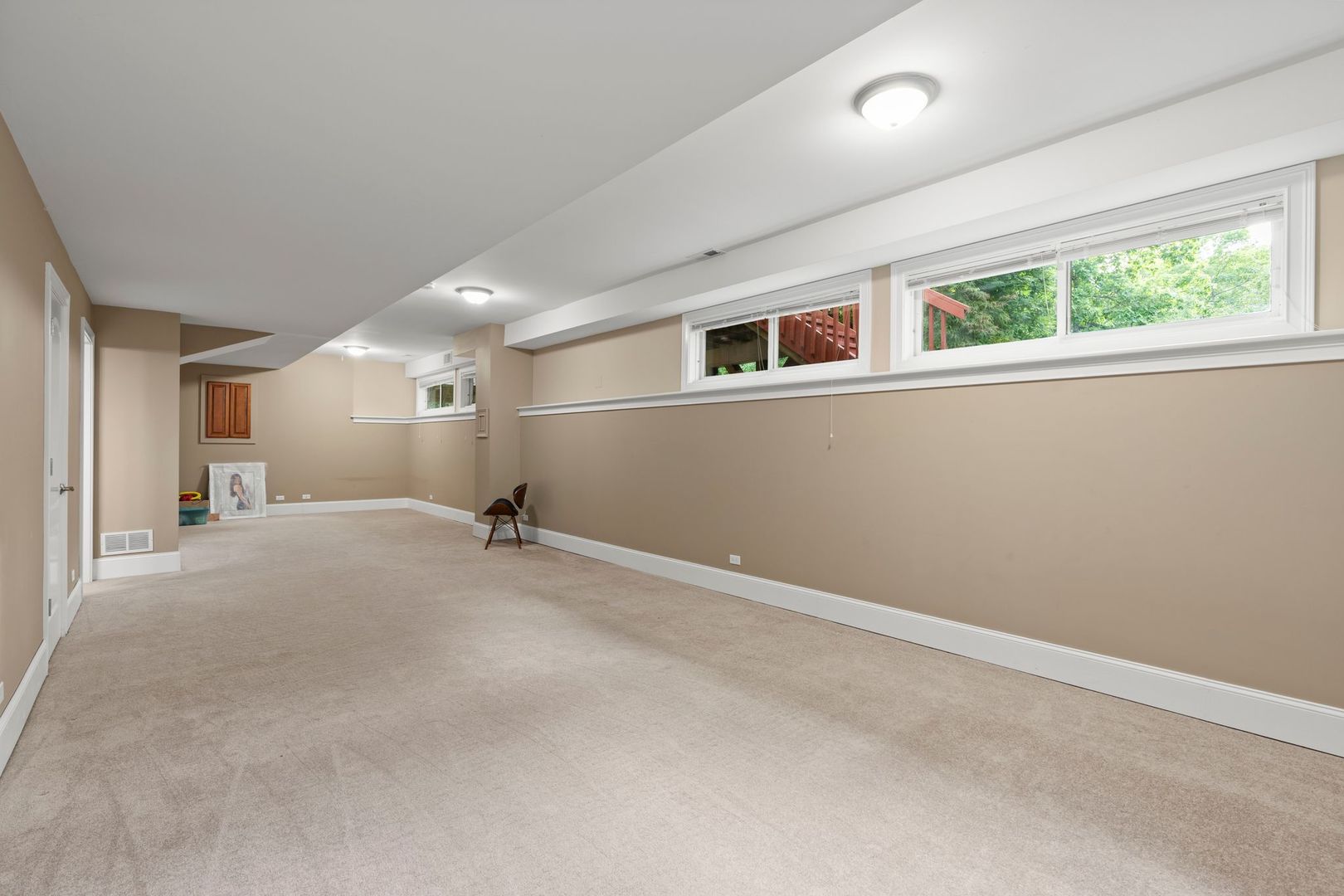 106 Forest View Drive Lake Bluff, IL 60044 - Photo 45 of 56 a very nice looking room with a large window