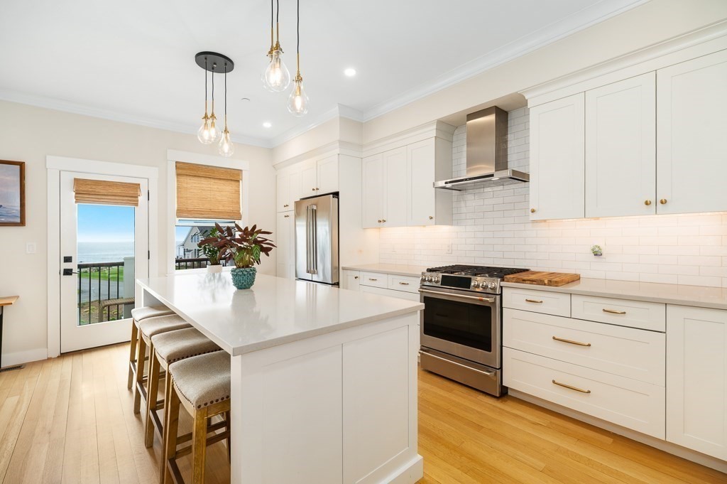 163 Atlantic Road, Unit 6 Gloucester, MA 01930 - Photo 3 of 18