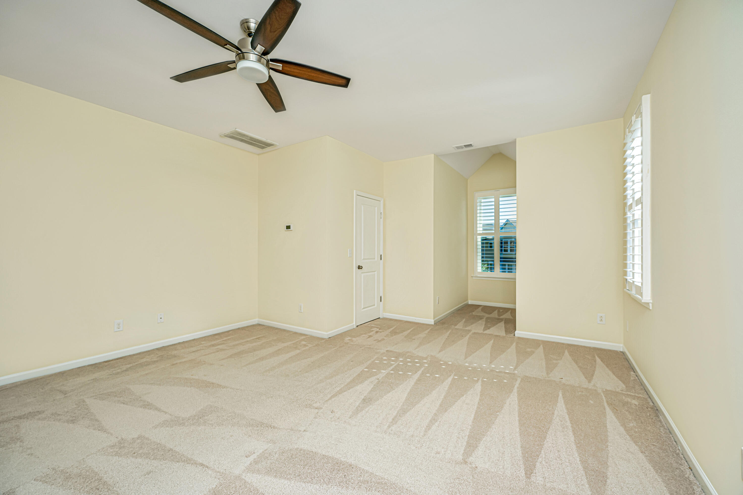 1267 Dingle Road Mount Pleasant, SC 29466 - Photo 17 of 31 Primary Bedroom