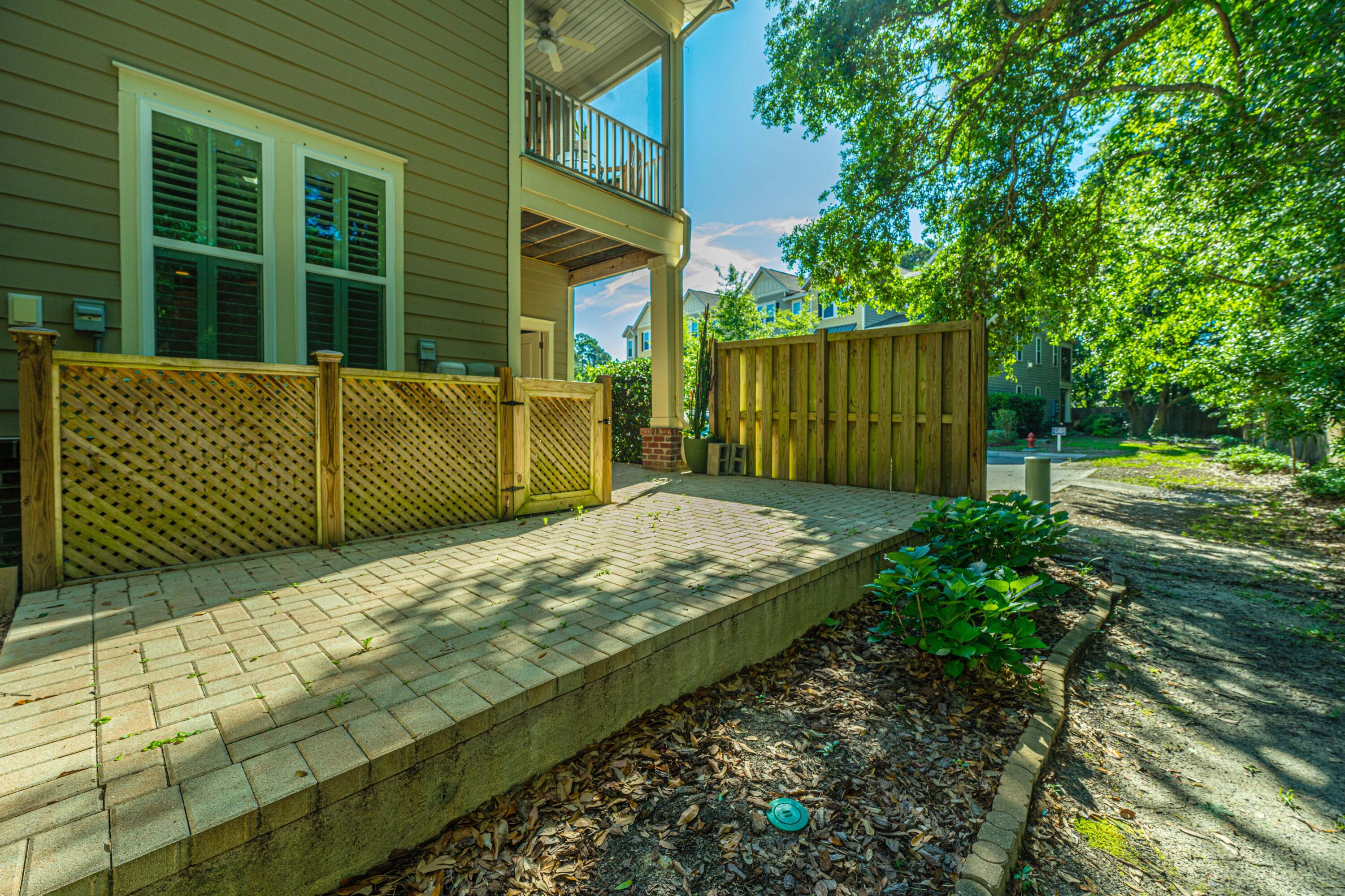 1267 Dingle Road Mount Pleasant, SC 29466 - Photo 26 of 31 Back Patio