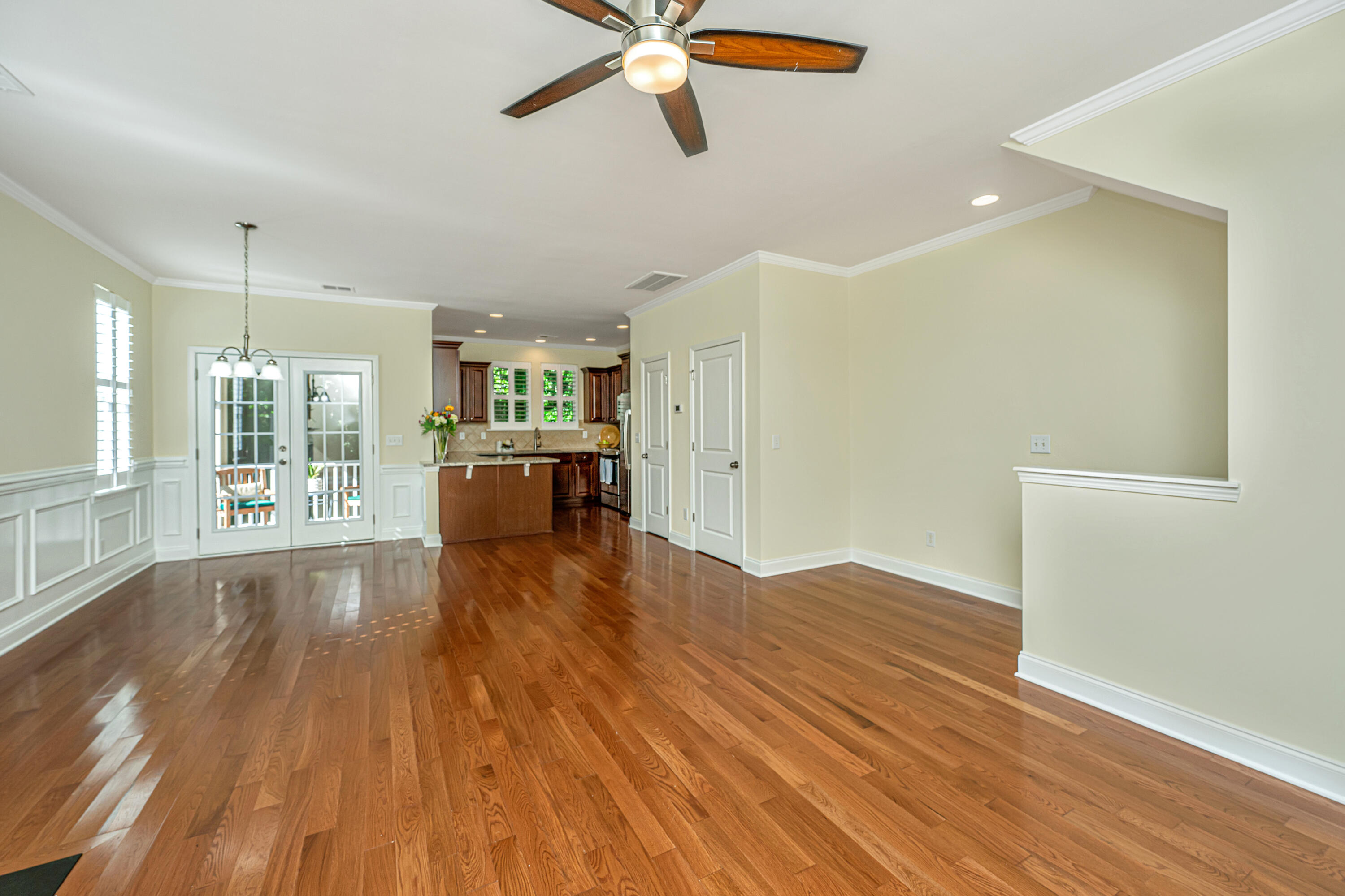 1267 Dingle Road Mount Pleasant, SC 29466 - Photo 7 of 31 Living Room