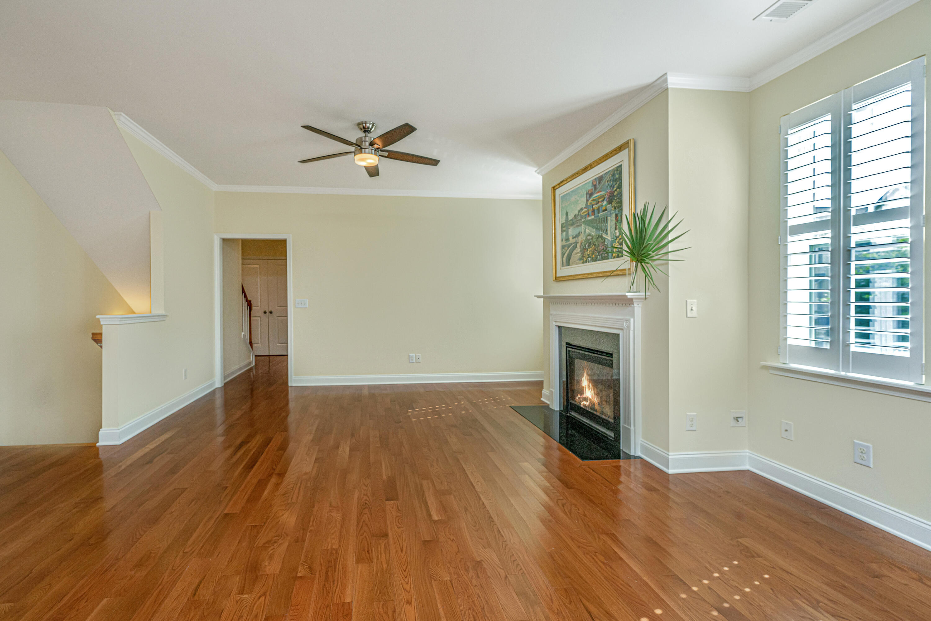 1267 Dingle Road Mount Pleasant, SC 29466 - Photo 9 of 31 Living Room