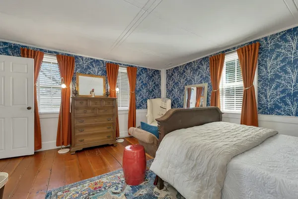 $1,650,000 | 375 South Main Street, Wolfeboro, NH 03894