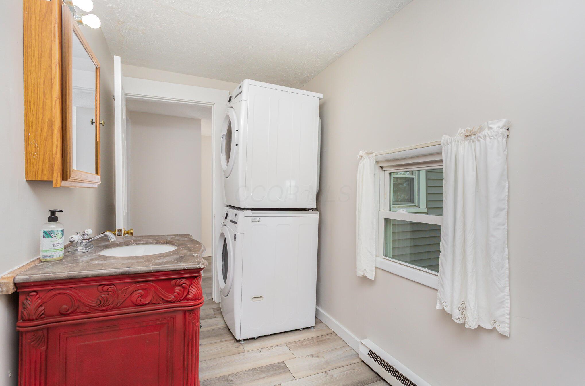 2279 Lamb Road Sabina, OH 45169 - Photo 13 of 29 014_8l9a6424-edit_223