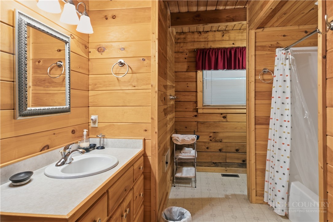 181 Enchanted Woods Road Seven Devils, NC 28604 - Photo 12 of 28