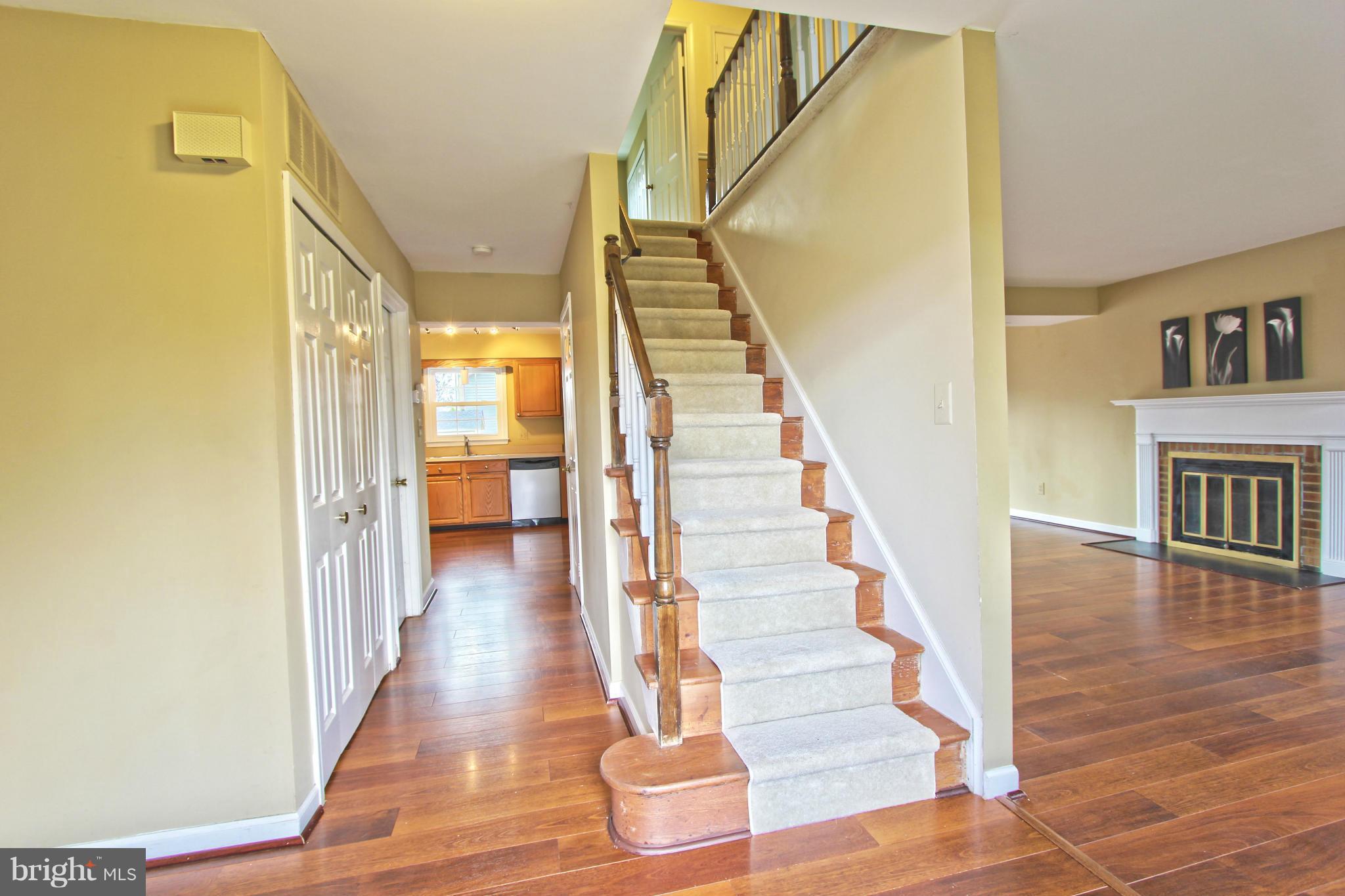 13638 Poplar Tree Road Chantilly, VA 20151 - Photo 4 of 23 Interior (General)