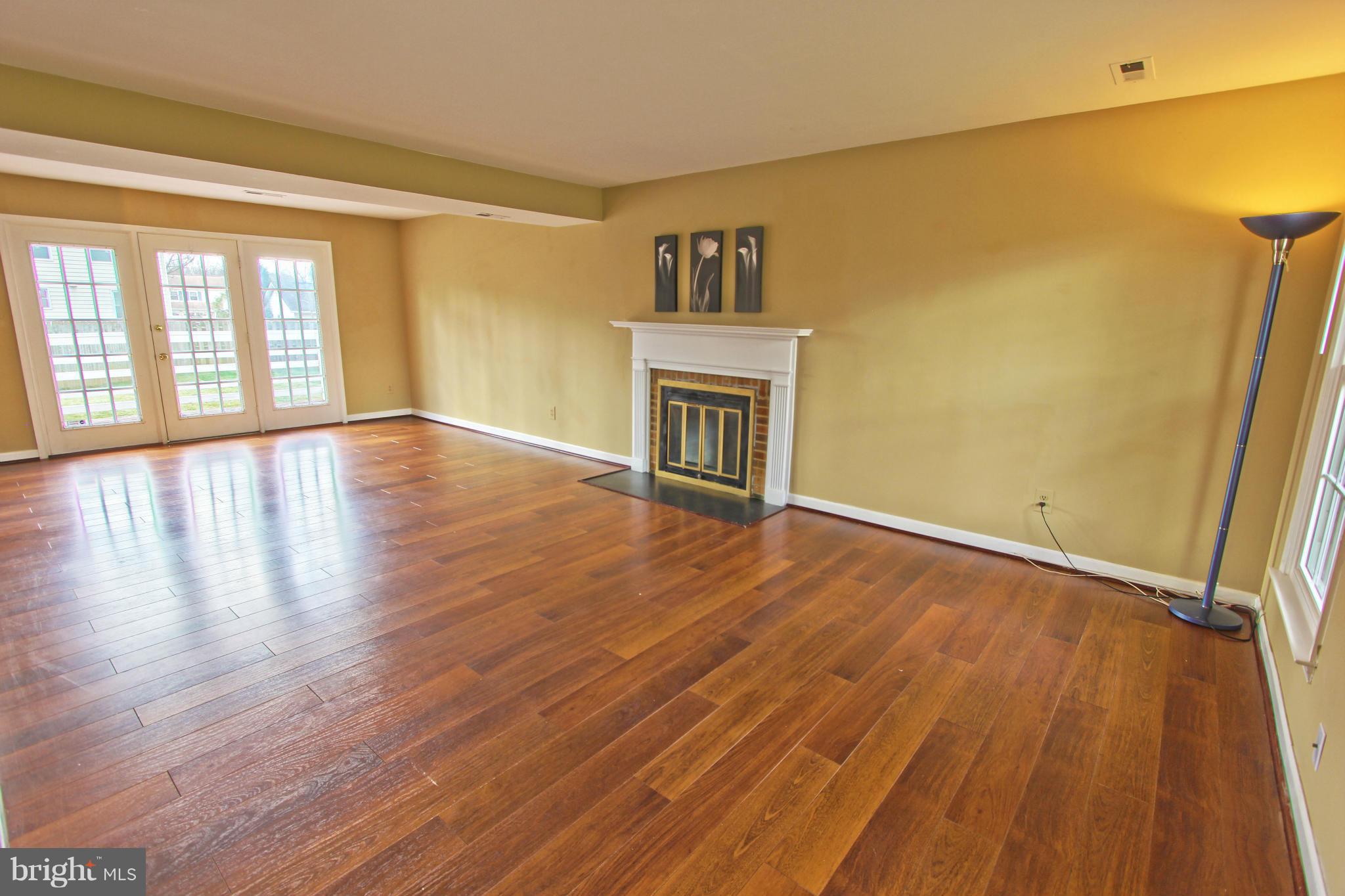 13638 Poplar Tree Road Chantilly, VA 20151 - Photo 10 of 23 Living Room