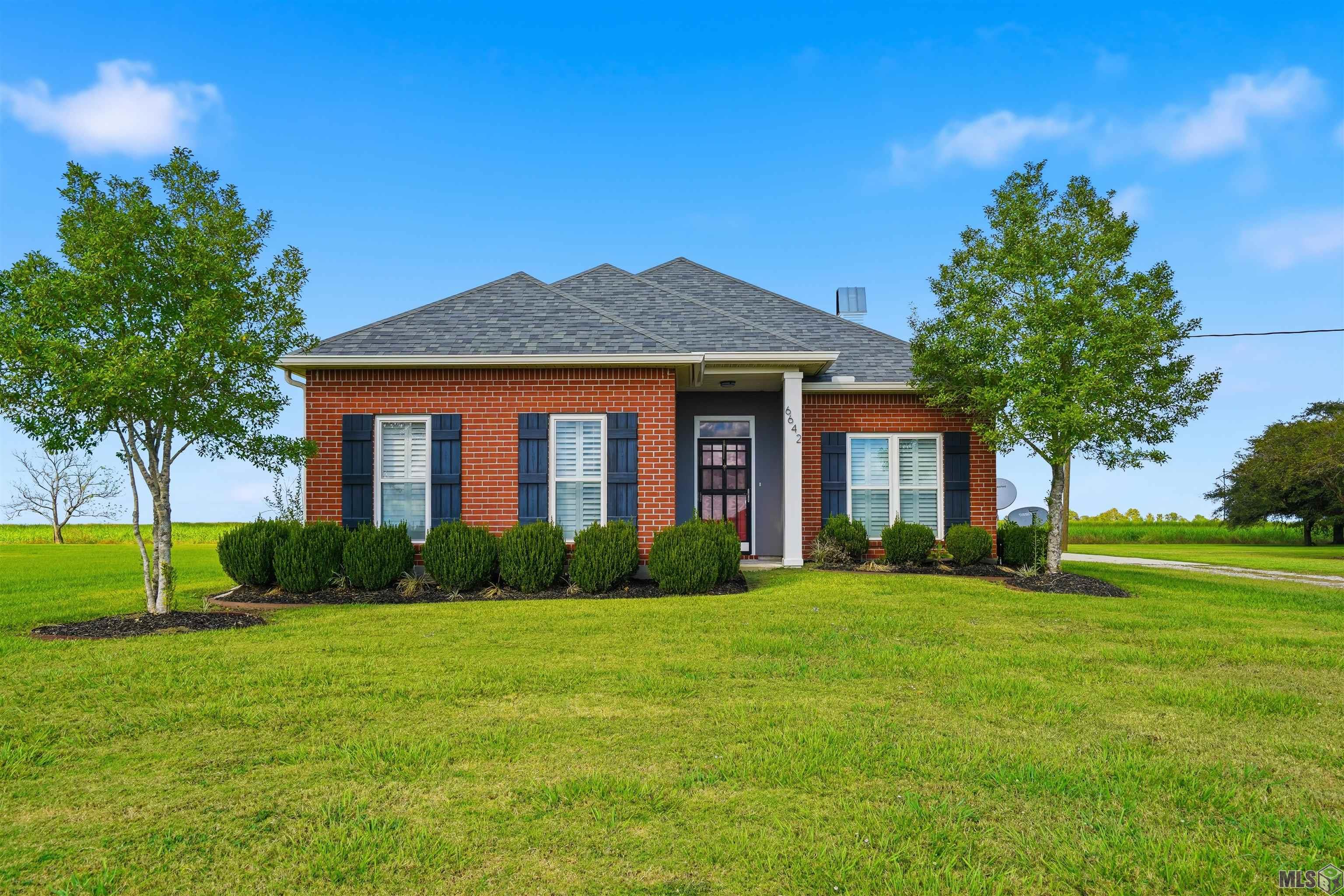 6642 Section Road Port Allen, LA 70767 - Photo 1 of 19