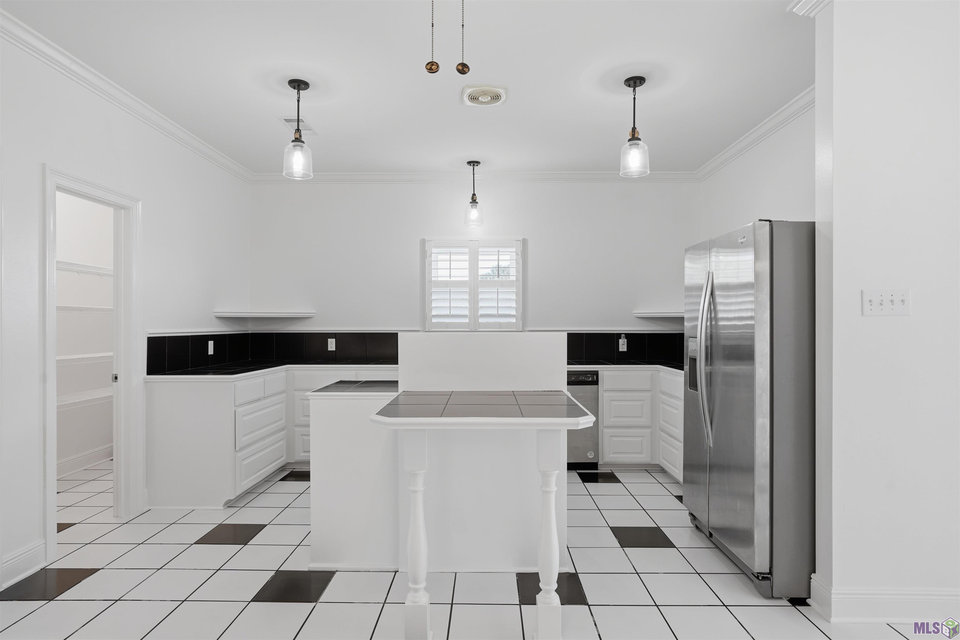 6642 Section Road Port Allen, LA 70767 - Photo 3 of 19