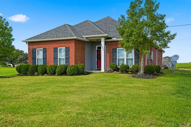$239,000 | 6642 Section Road, Port Allen, LA 70767
