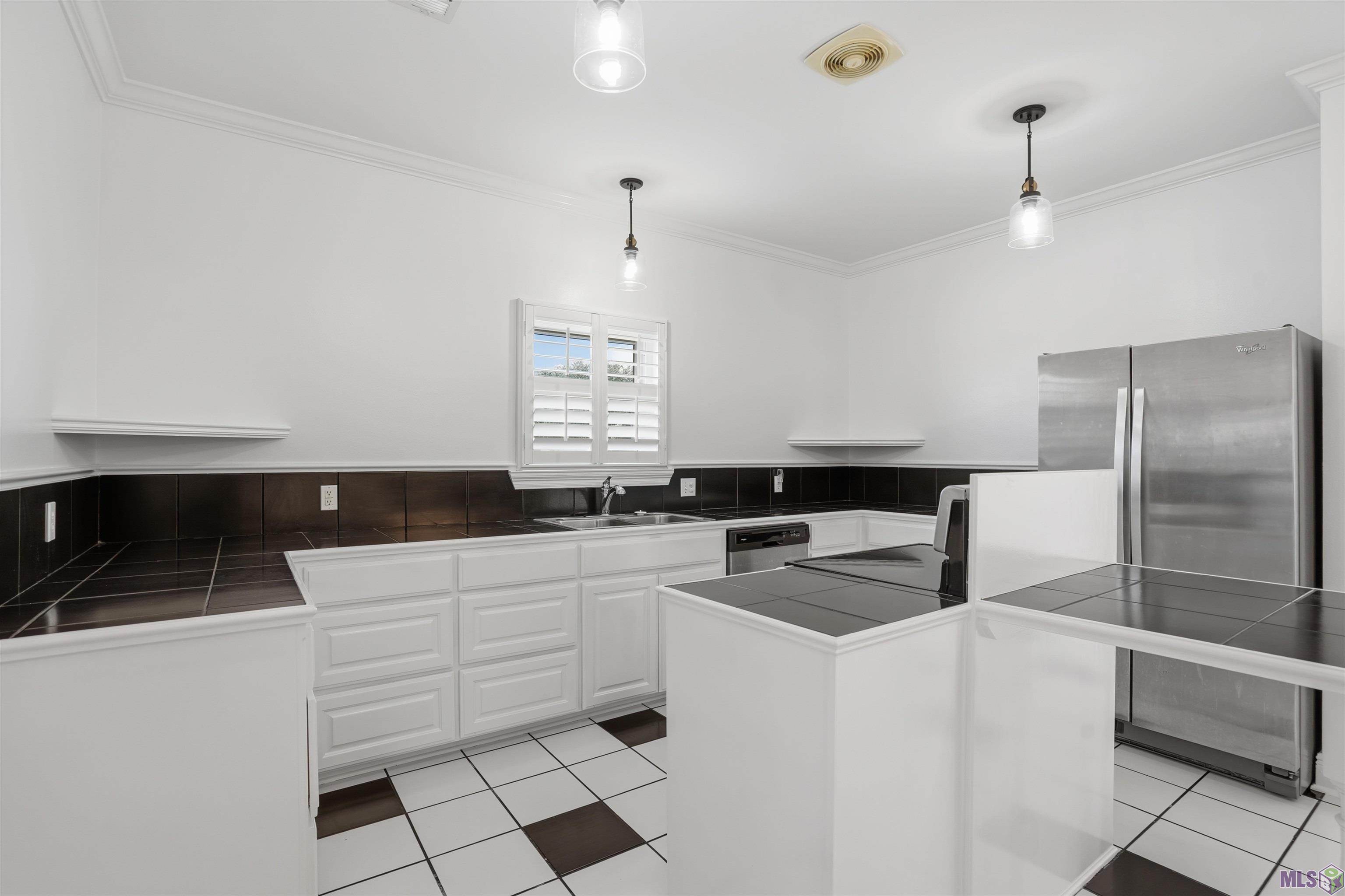 6642 Section Road Port Allen, LA 70767 - Photo 8 of 19