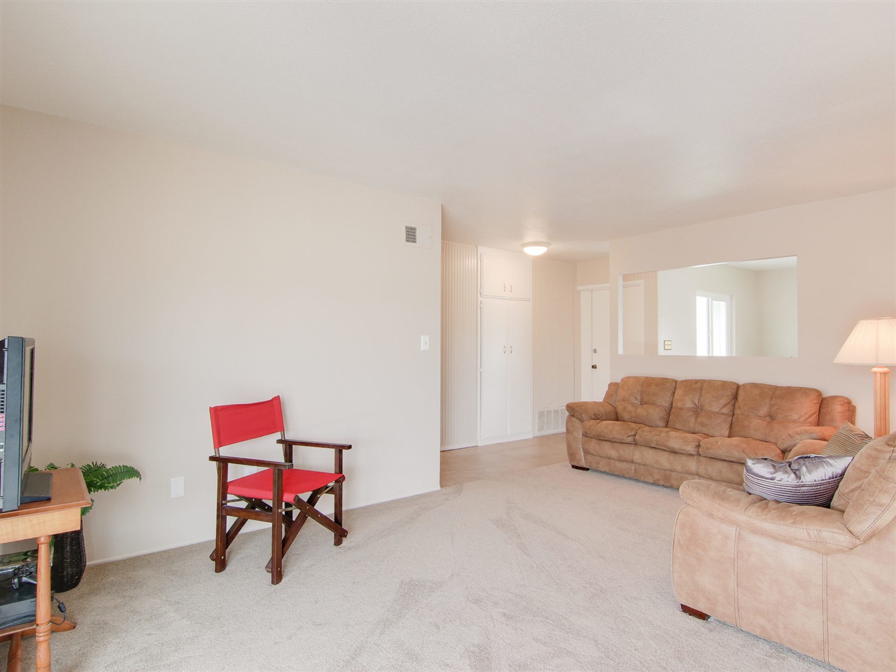 13925 Granville Drive Poway, CA 92064 - Photo 7 of 25