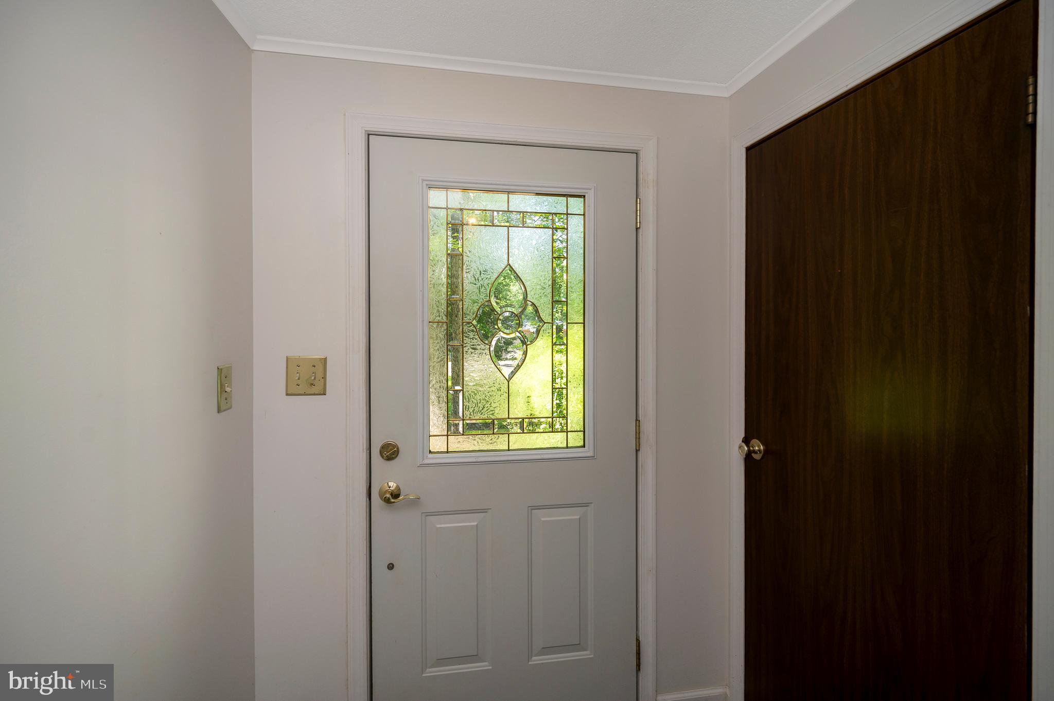 115 Washington Street Locust Grove, VA 22508 - Photo 5 of 40 welcoming foyer