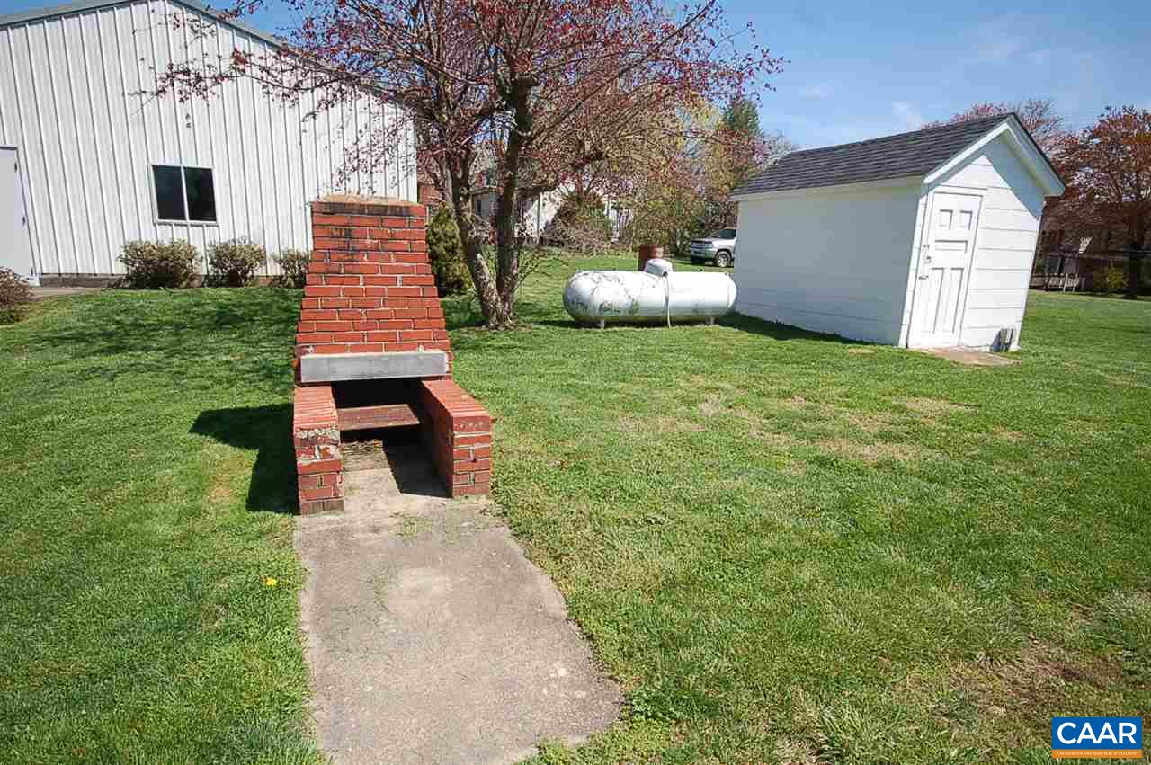 32 Madison Road Stanardsville, VA 22973 - Photo 33 of 50 a front view of a house with garden