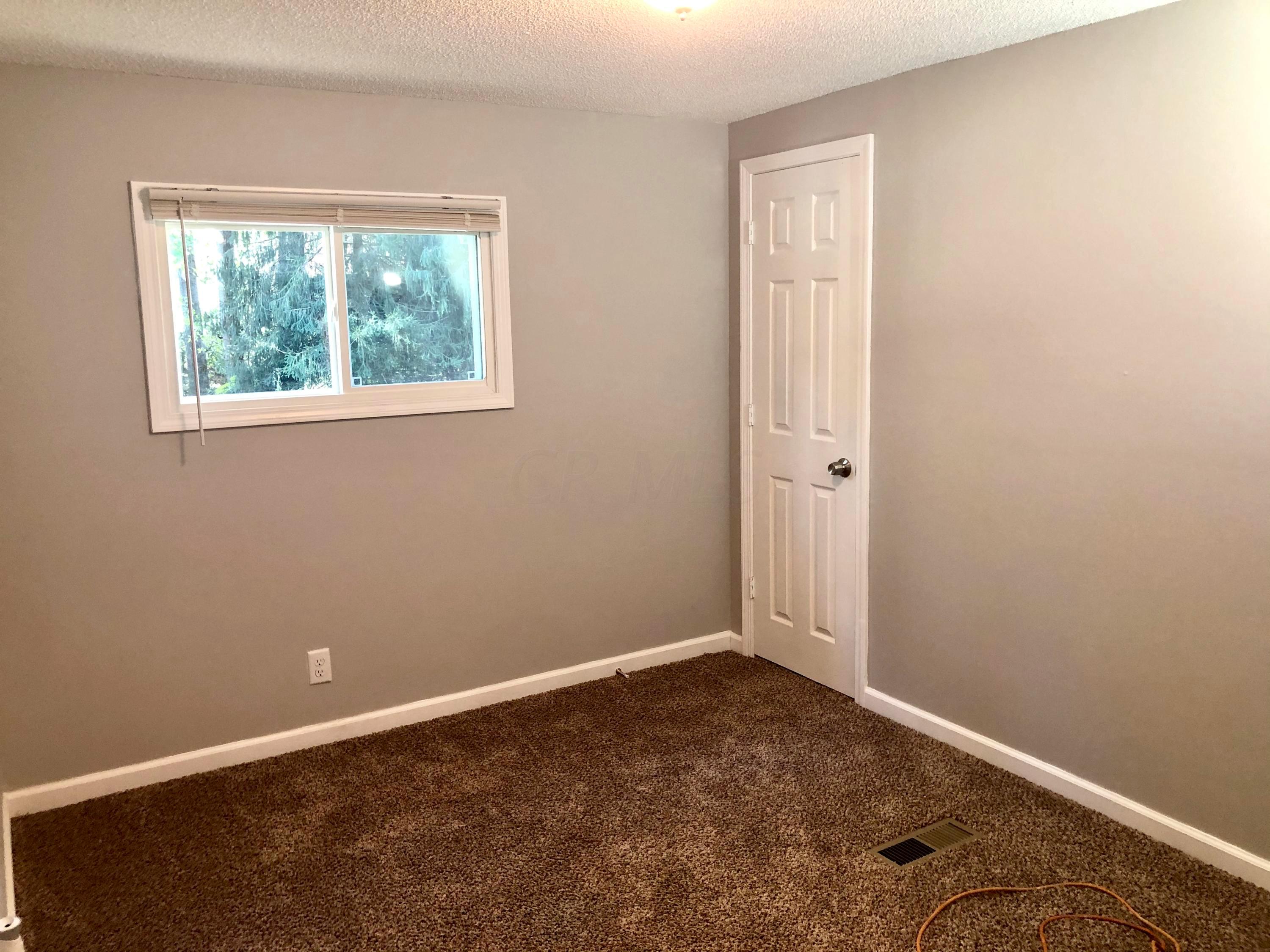 11172 Voris Road Logan, OH 43138 - Photo 9 of 18