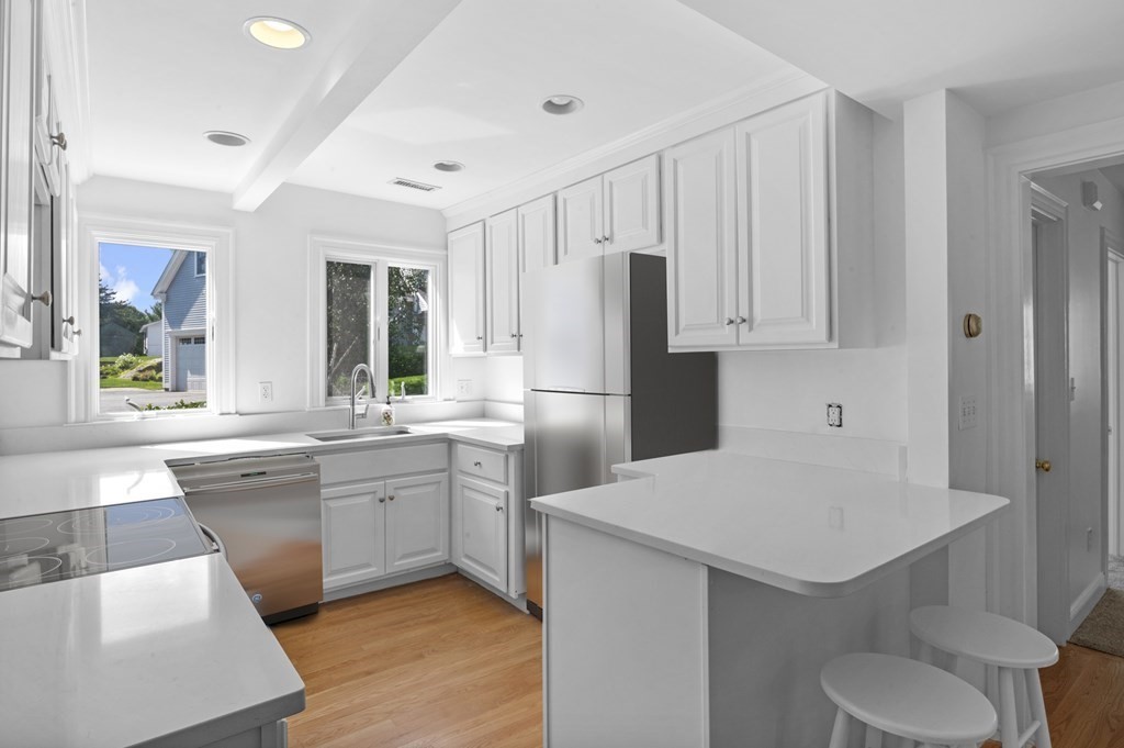 12 Intervale Road Marblehead, MA 01945 - Photo 8 of 21