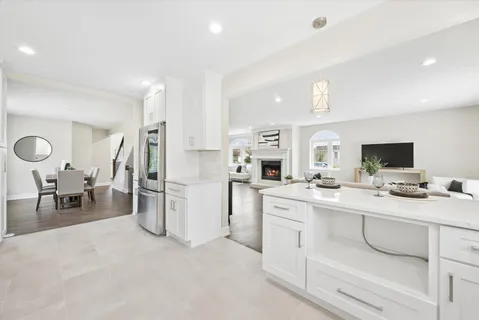$879,000 | 9807 West 57th Street, Countryside, IL 60525
