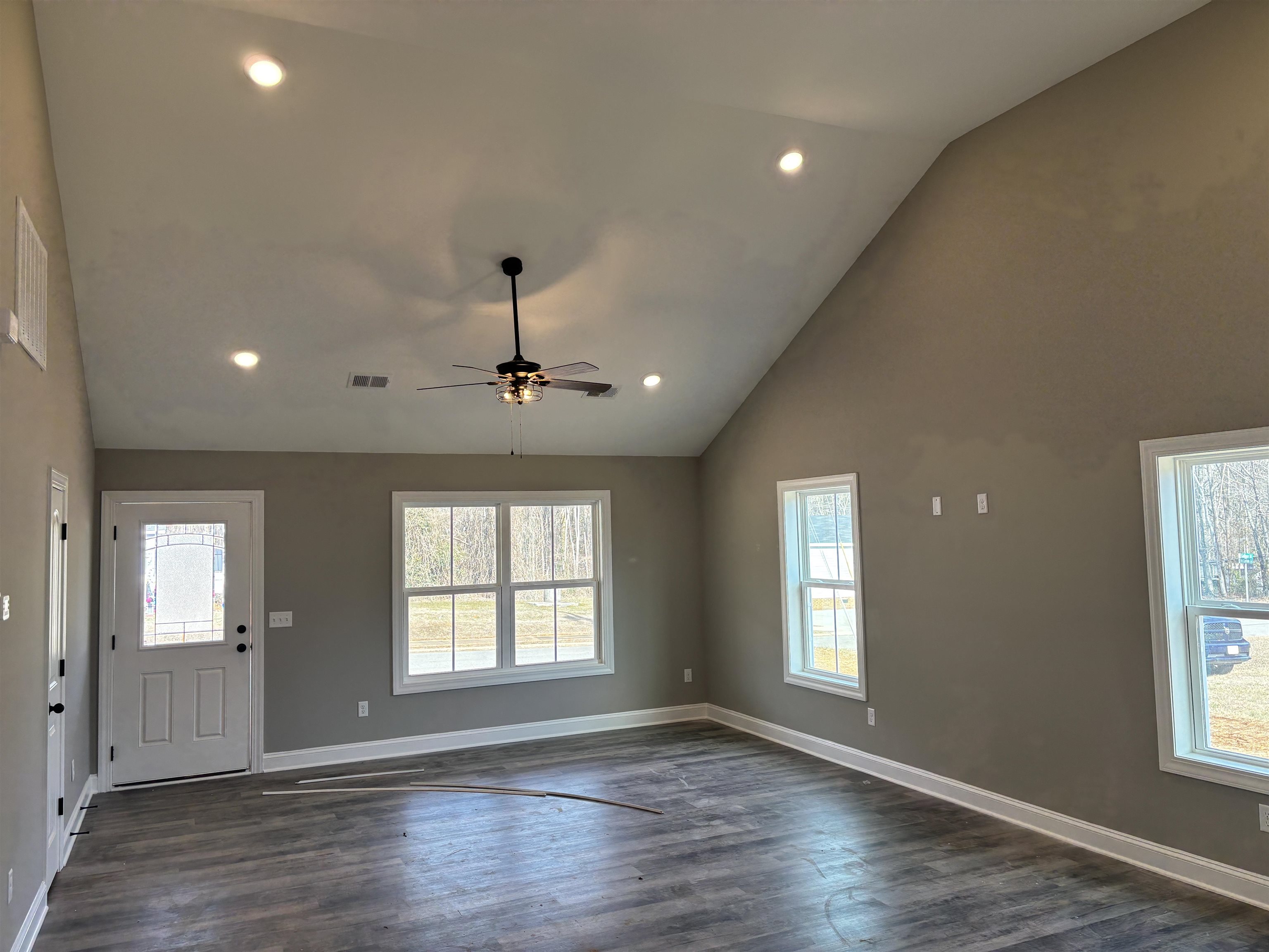 218 Gaffney Avenue Gaffney, SC 29341 - Photo 5 of 15