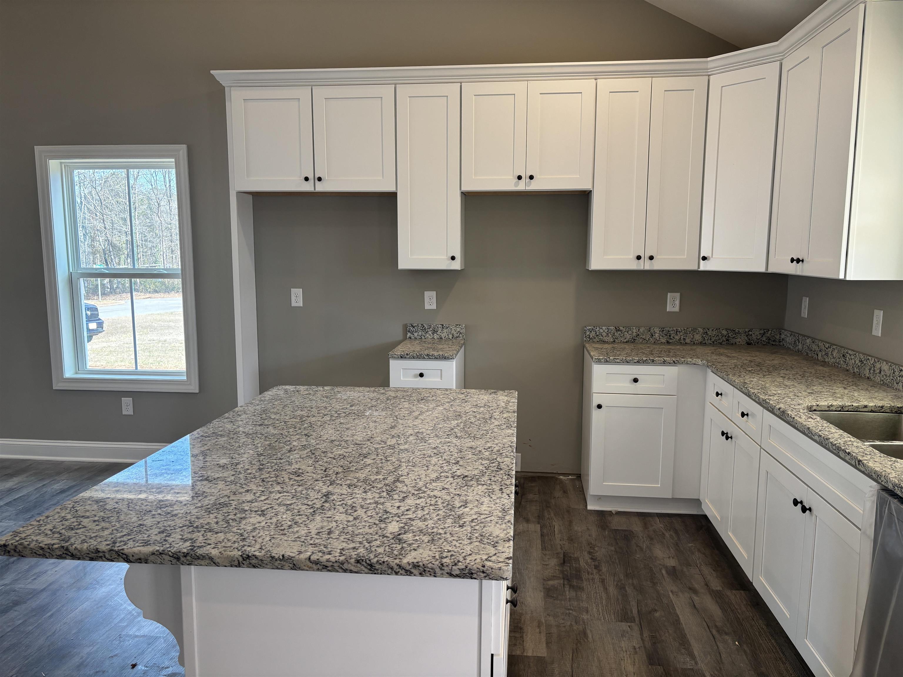 218 Gaffney Avenue Gaffney, SC 29341 - Photo 7 of 15