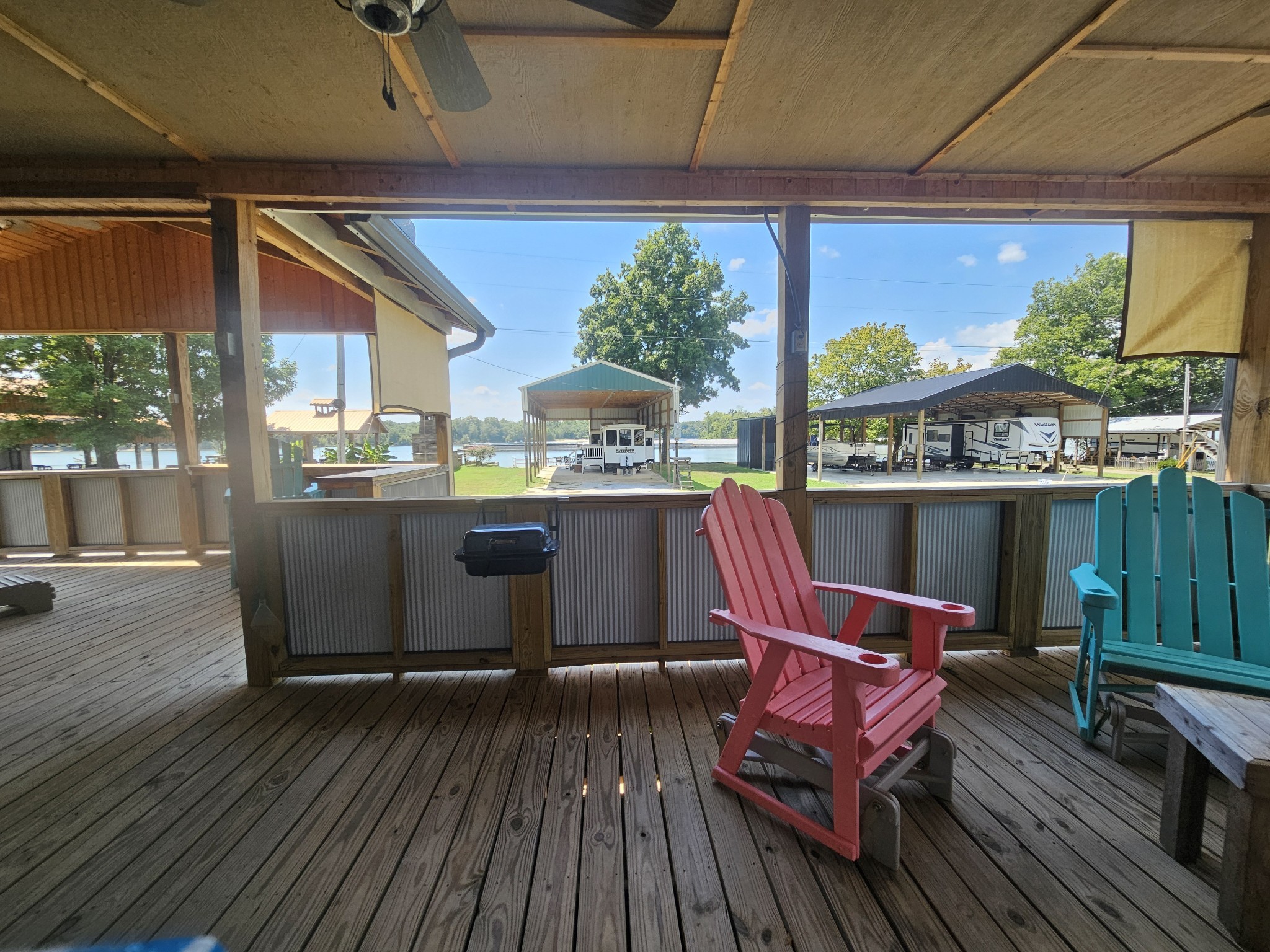 625 River Road Clifton, TN 38425 - Photo 12 of 71
