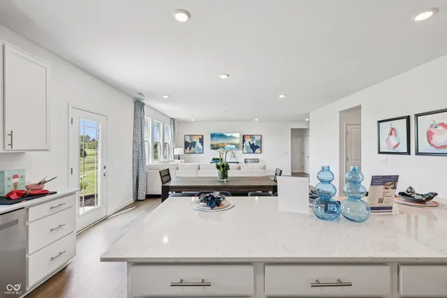 $438,900 | 5725 Flat Hill Drive, Indianapolis, IN 46239